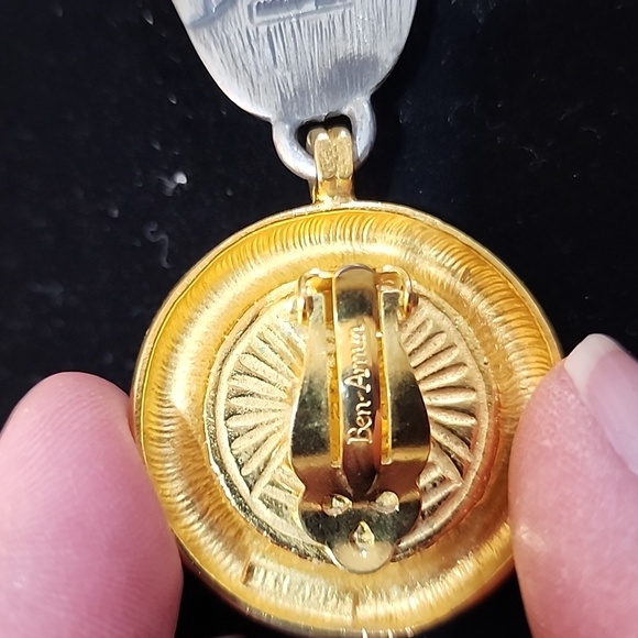 RARE Ben-Amun Lotus Flower Statement Clip Earrings, Vintage 1950s - Picture 7 of 7